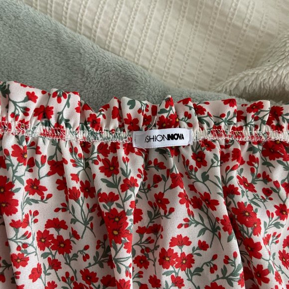 Fashion Nova Floral Off Shoulder Blouse - Picture 4 of 5